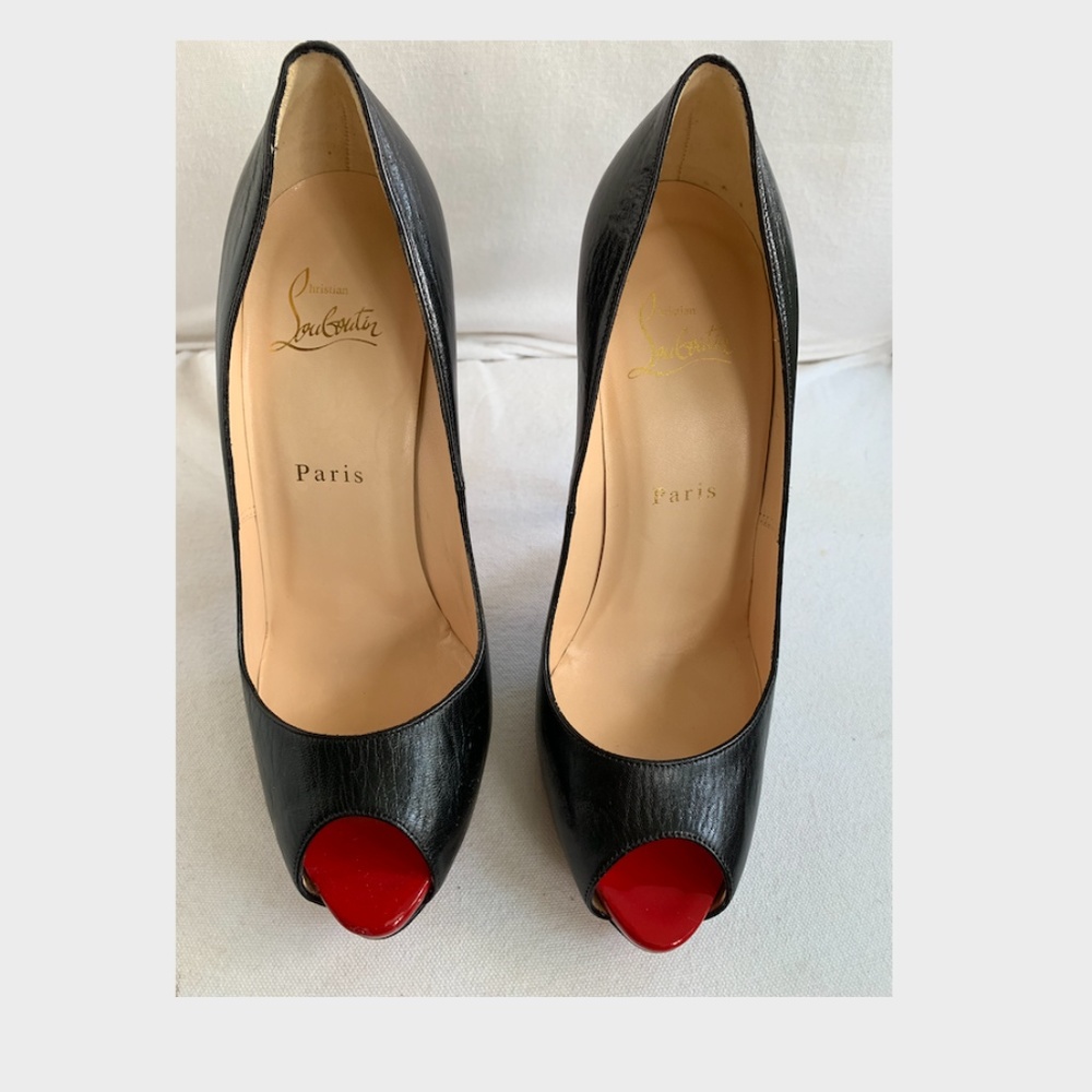 Authentic Christian Louboutin Black Leather Pumps